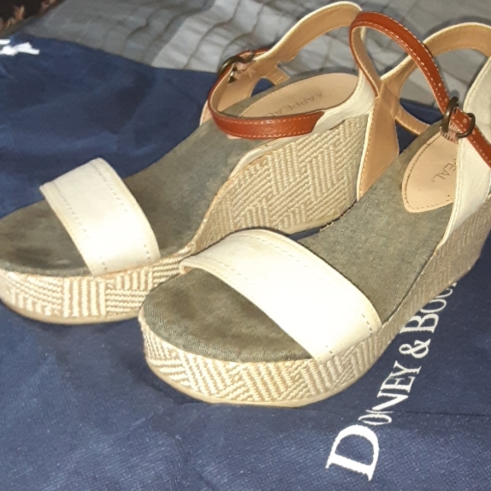 sandal